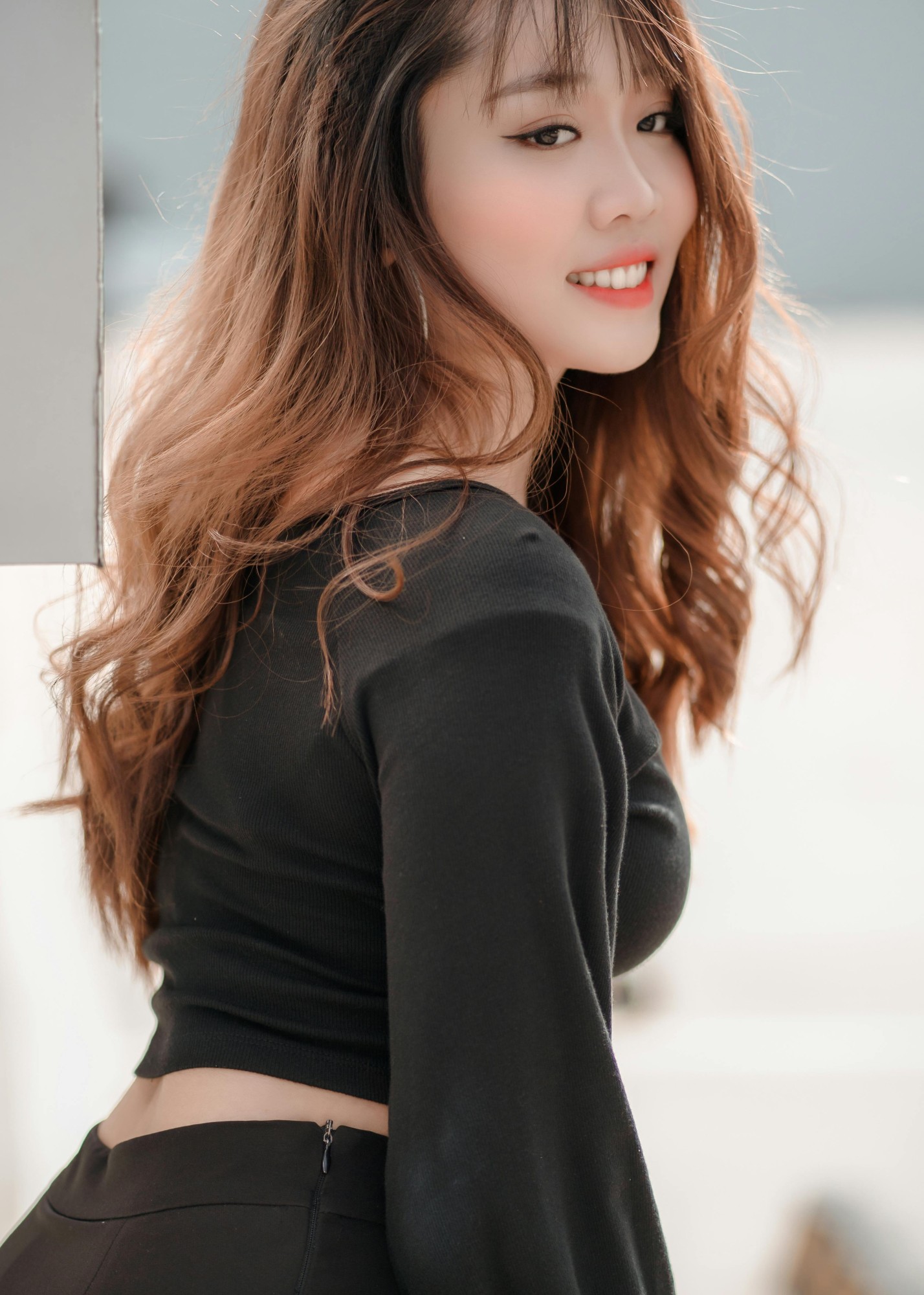 Хрустик (23), минет в презервативе, порка, тел. +7 997 450-67-84